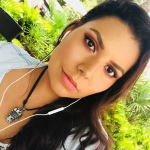 Meet your Posher, Ana